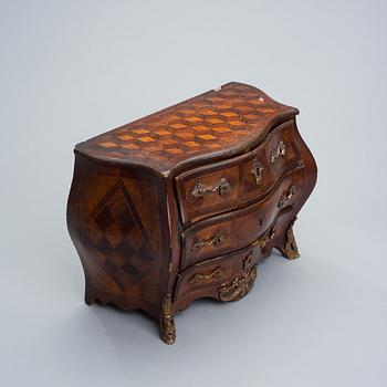 MINIATURE CHEST OF DRAWERS, rococo c 1770, Sweden.