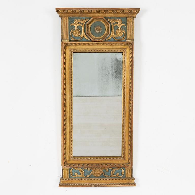 A late Gustavian mirror, circa 1800.