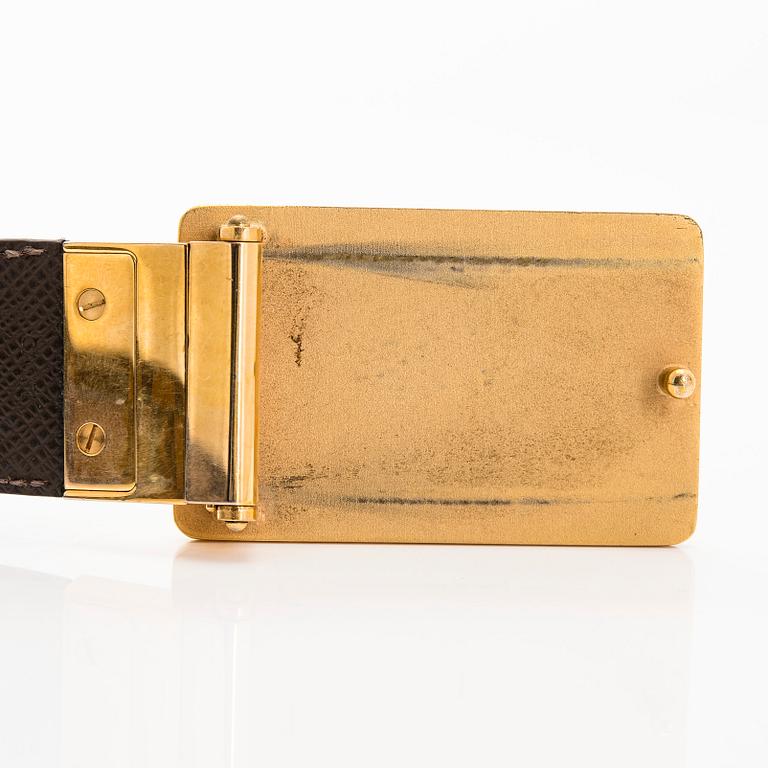 Louis Vuitton, a 'Zippy Coin Purse' wallet and an 'Inventeur' belt.