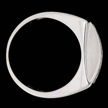 RING, 18k vitguld med prinsesslipade diamanter tot ca0,70ct, enl cert. Vikt 9,2g.