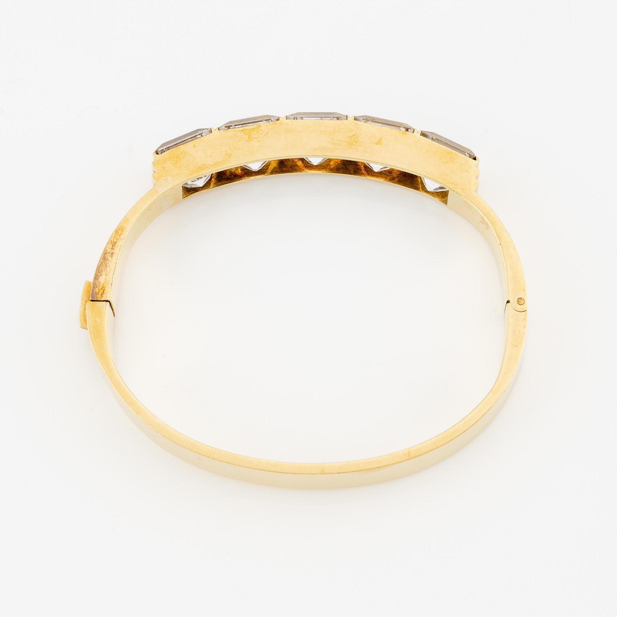 Wiwen Nilsson, armring 18K guld med trappslipad bergkristall, Lund 1947.