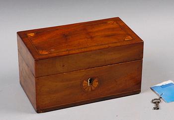 SKRIN MED GLASPLUNTOR, Karl Johan, 1800-talets första hälft.