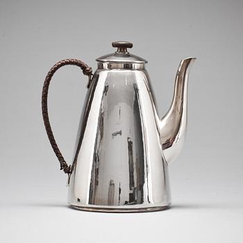 KAFFEKANNA, sterling silver, Hugo Strömdahl, Stockholm, 1952. Vikt 580 g.