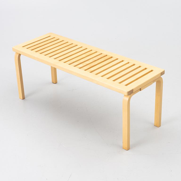 Alvar Aalto, bänk, modell 153A, Artek, Finland,