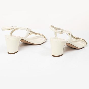 Chanel, sandals, size 39.