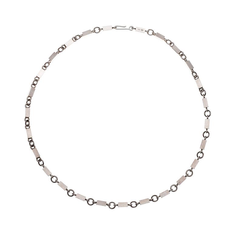 A Wiwen Nilsson sterling necklace, Lund 1950.