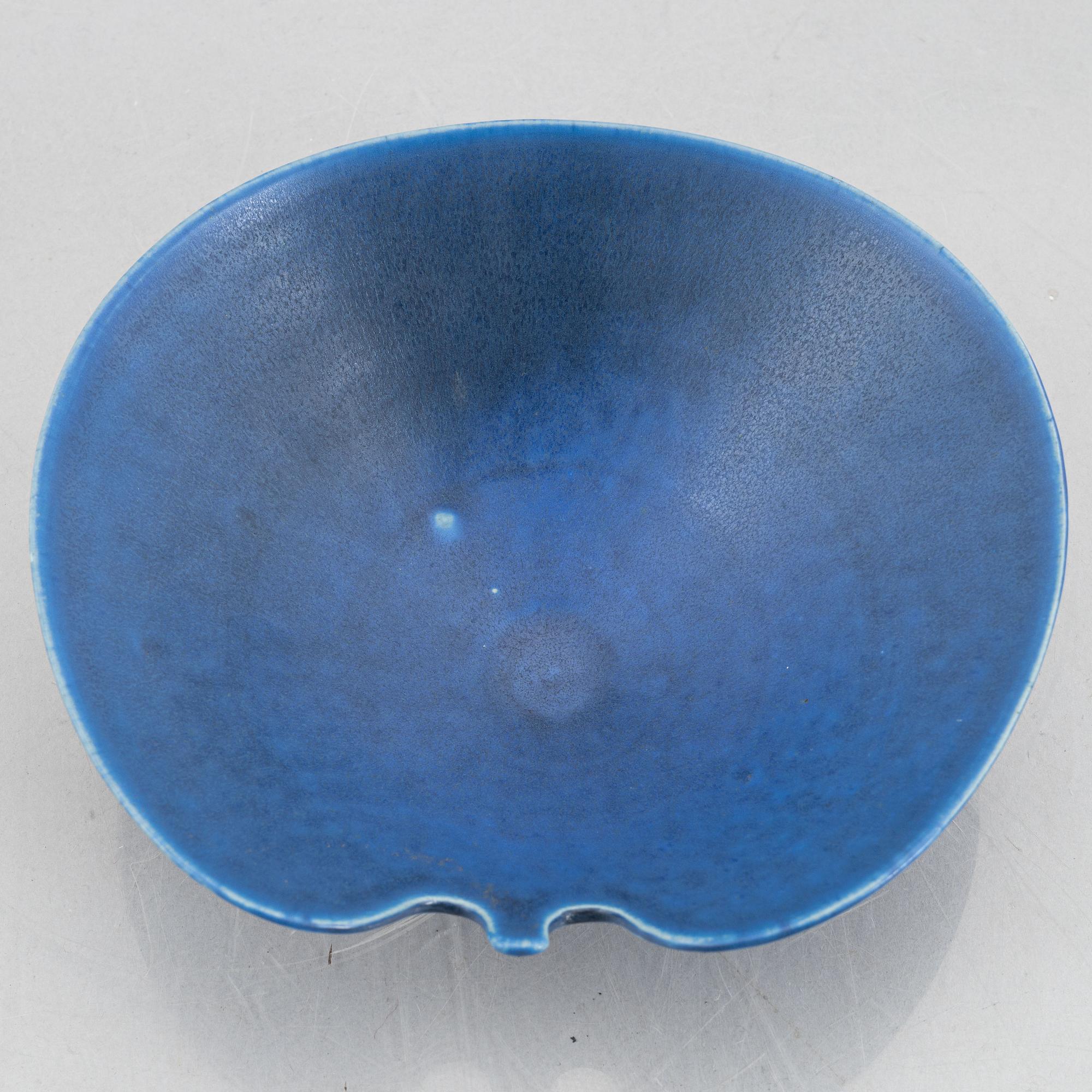 Stig Lindberg, a stoneware bowl, Gustavsberg Studio, Sweden 1945.