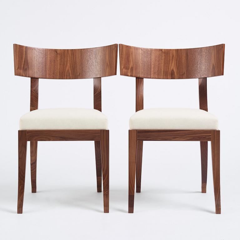Attila Suta, a pair of "Sulla chairs", executed in his own workshop, Stockholm 2022.