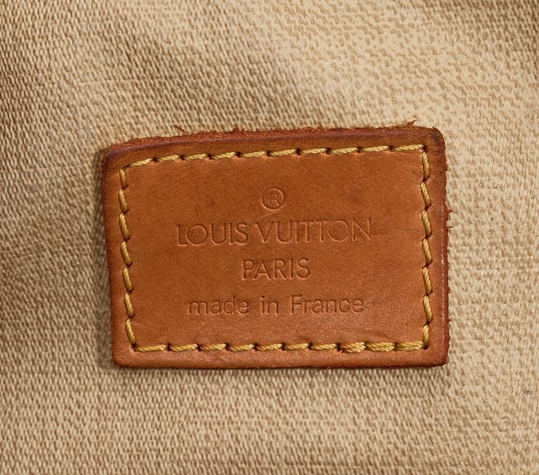 A monogram canvas handbag by Louis Vuitton, "Deauville", 1990's.