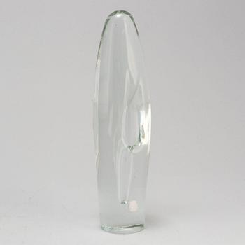 WIKTOR BERNDT, a glass vase from Flygsfors, 1959.