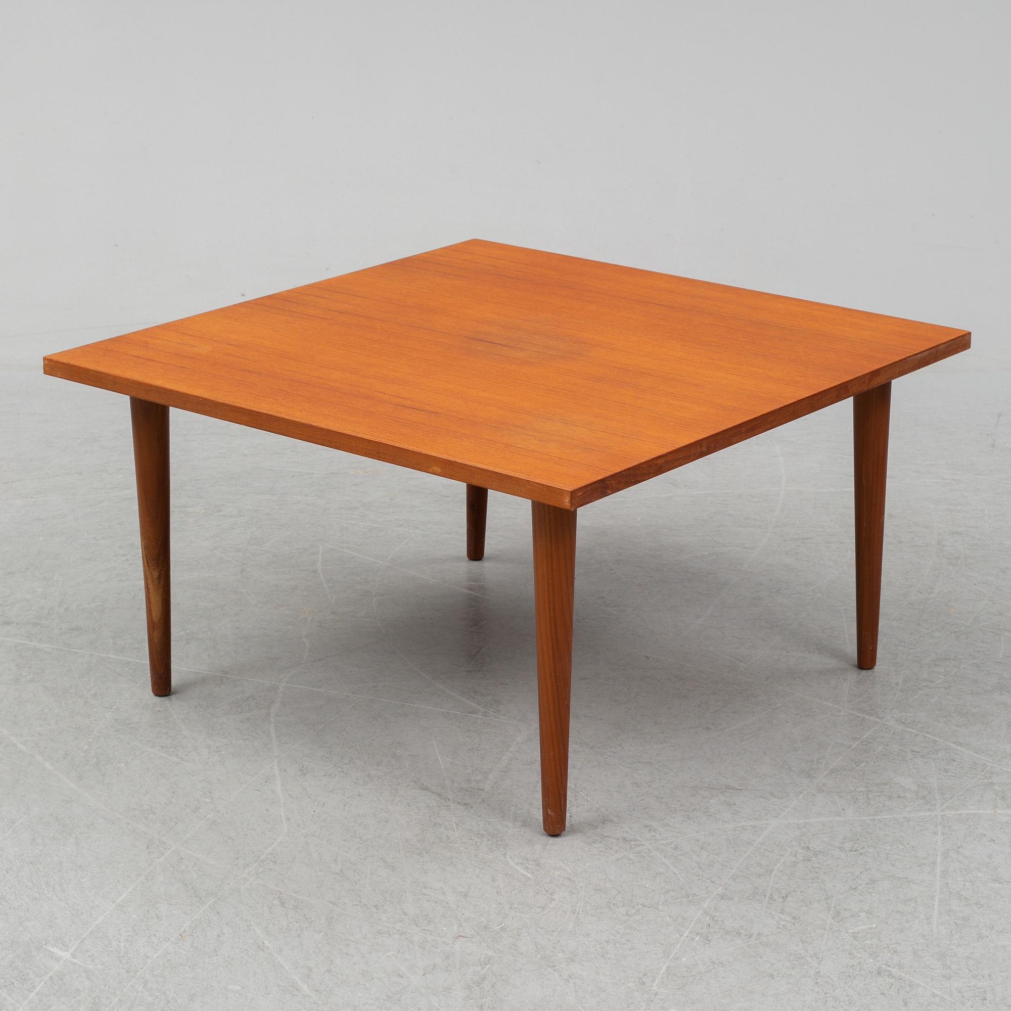 HALDOR VIK & INGMAR RELLING, a daybed and a coffee table from the 'Svane'-series, Ekornes, Norway, 1970's.