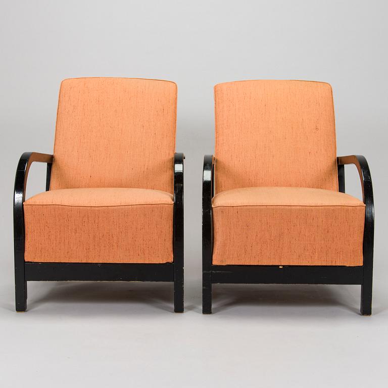 Einari Kyöstilä, A pair of 1930's 'Mainio' armchairs for Asko Finland.
