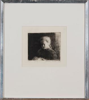 HELMI KUUSI, etsning, signerad, daterad 1976, och numrerad Tpl'a 2/25.