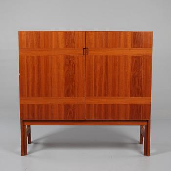 SIDEBOARD, 1900-talets mitt.