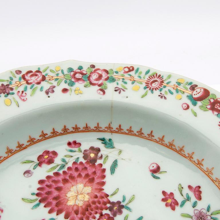 Two Chinese export porcelain famille rose soup dishes, Qing dynasty, Qianlong (1746-95).
