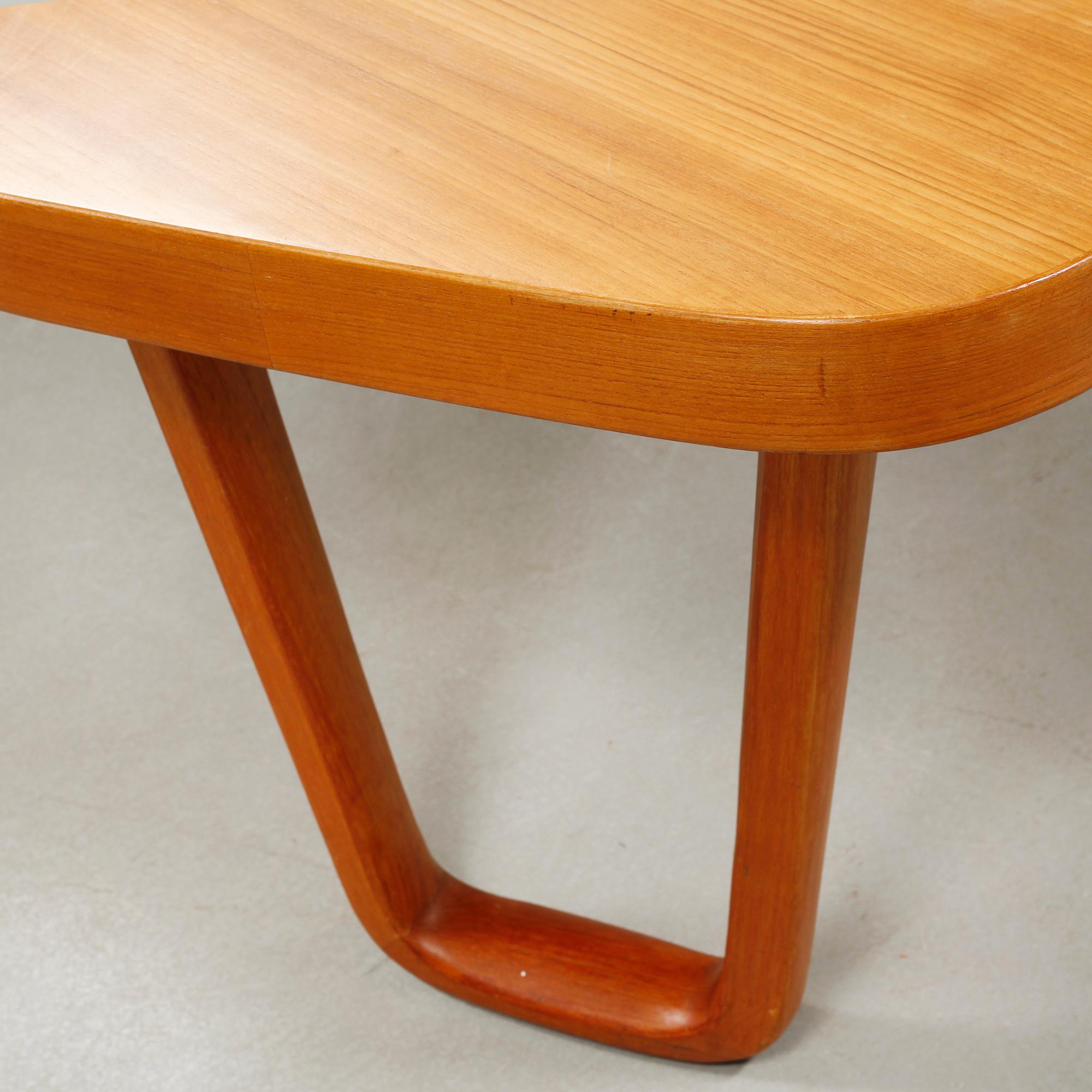 A coffee table from Alberts in Tibro, third quarter of the 20th century.