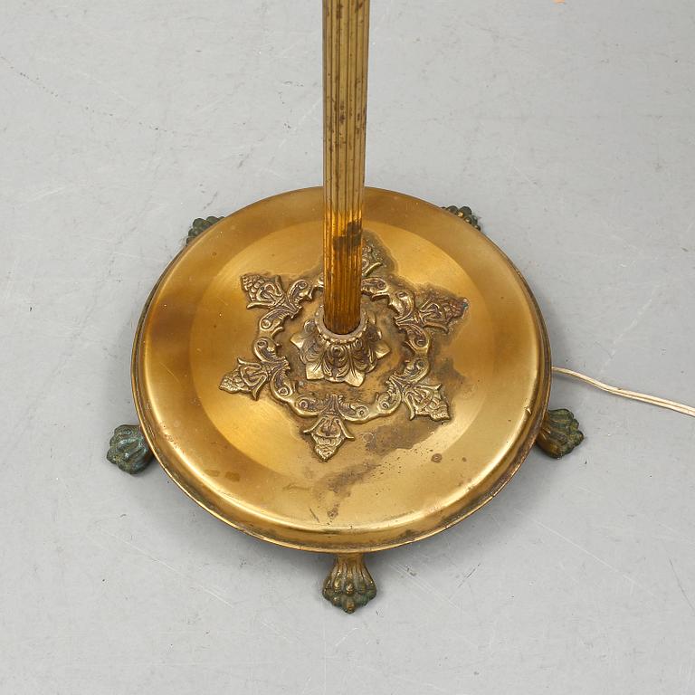 GOLVLAMPA, mässing, empirestil, 1900 första hälft.