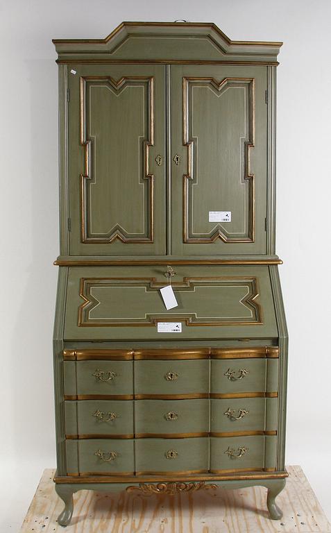 SKÅP, rokokostil, 1900-talets andra hälft.