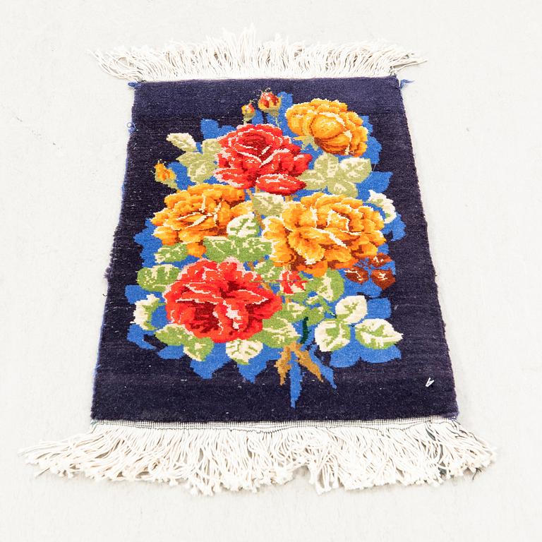 Matta Täbris "Gol-e-farangi" old/semiantik ca 55x34 cm.