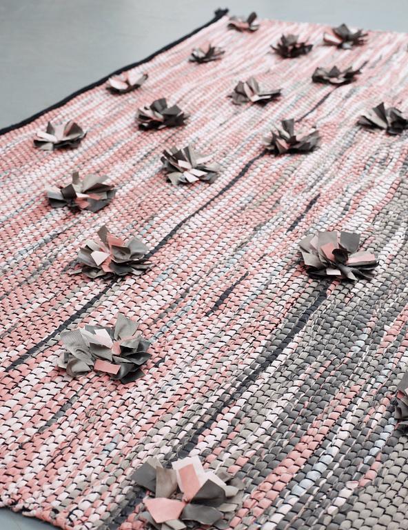 CARPET. "The Pond". Thomas Eriksson Arkitekter. Ca 300 x 200 cm.