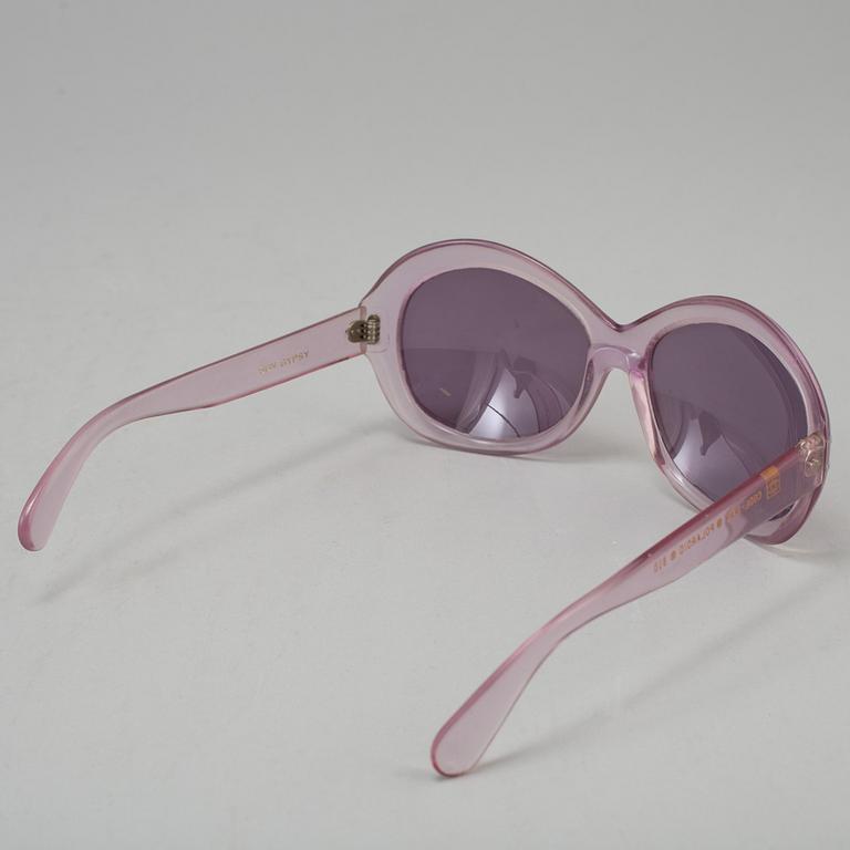 GRETA GARBO'S sunglasses.