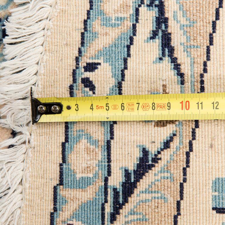 MATTA, Nain, part silk, diameter ca 250 cm.