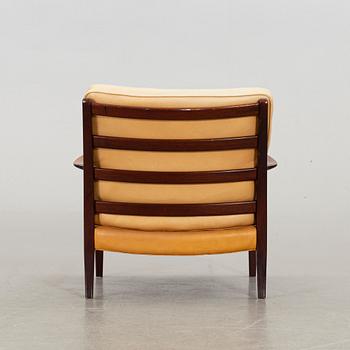 ARNE NORELL, a late 20th century "Löven" armchair.