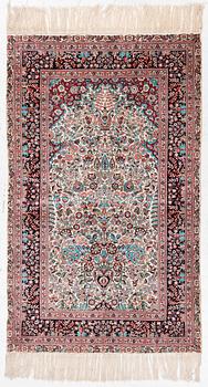 Rug, Herat design, silk, approx. 153 x 93 cm.