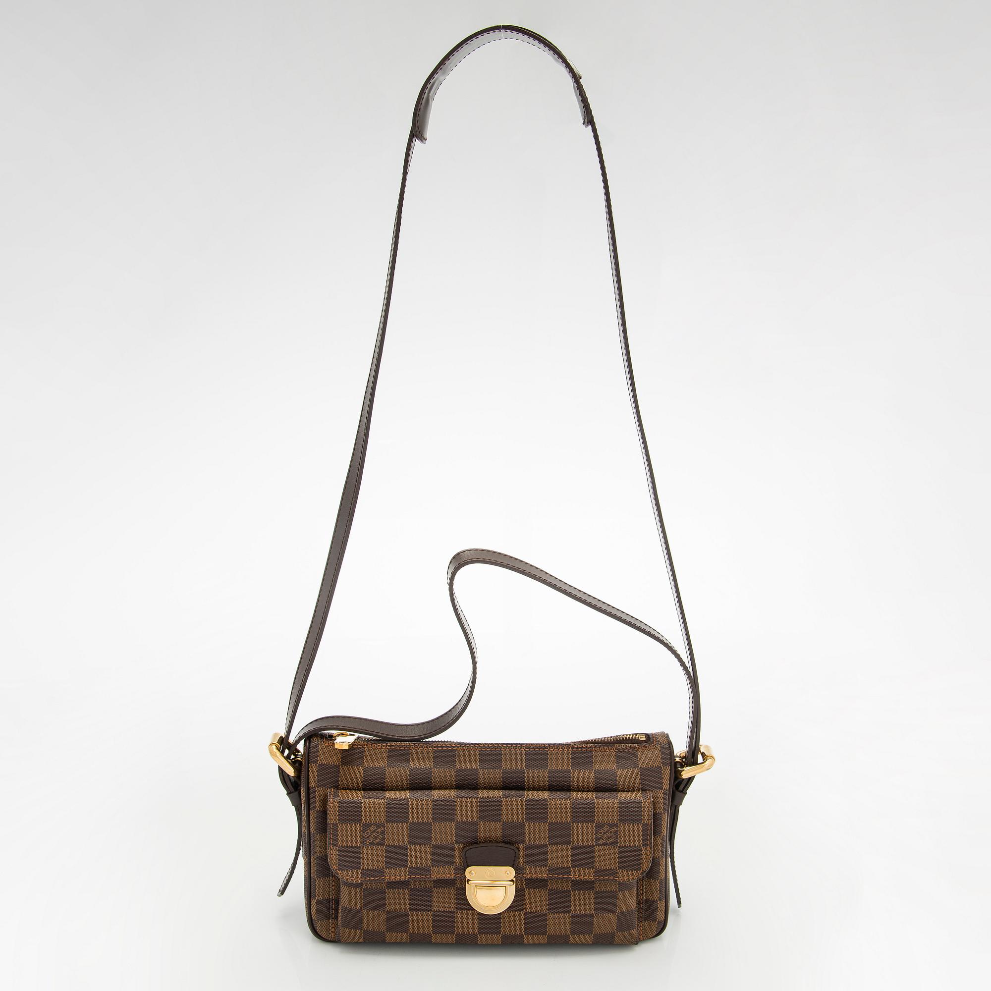 Louis Vuitton, a Damier Ebene 'Ravello GM' bag.