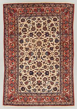 A semiantique/antique Ispahan carpet ca 234 x 161 cm.