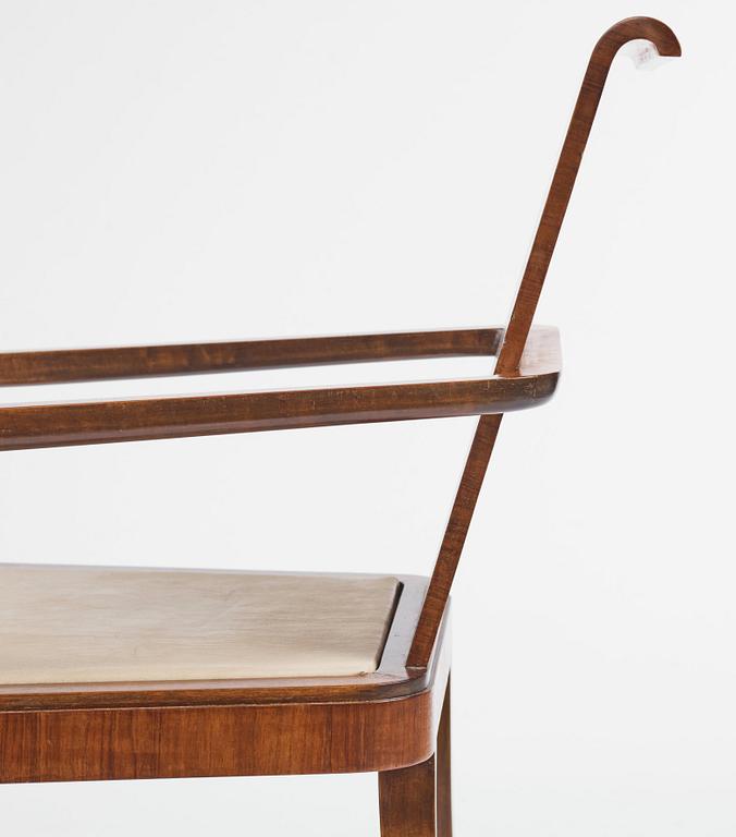 Kurt von Schmalensee, a desk and armchair, executed by AB David Blomberg for the Stockholm exhibition in 1930.