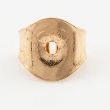 Earrings, 18K gold with six sapphires and two brilliant-cut diamonds.