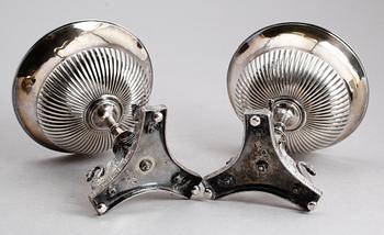 STRÖSOCKERSKÅLAR, 1 par, silver, Abraham Hamnqvist, Åmål 1815. Vikt ca 1585 gram.