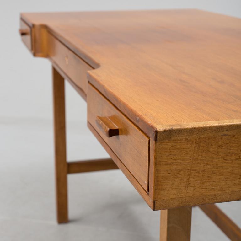 A 1960s desk.