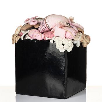 Märit Runsten, "Meat Monument".