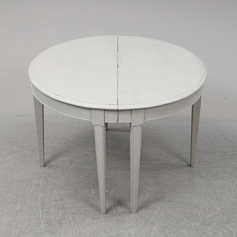 BORD / VÄGGBORD, ett par, 1800-talets slut.
