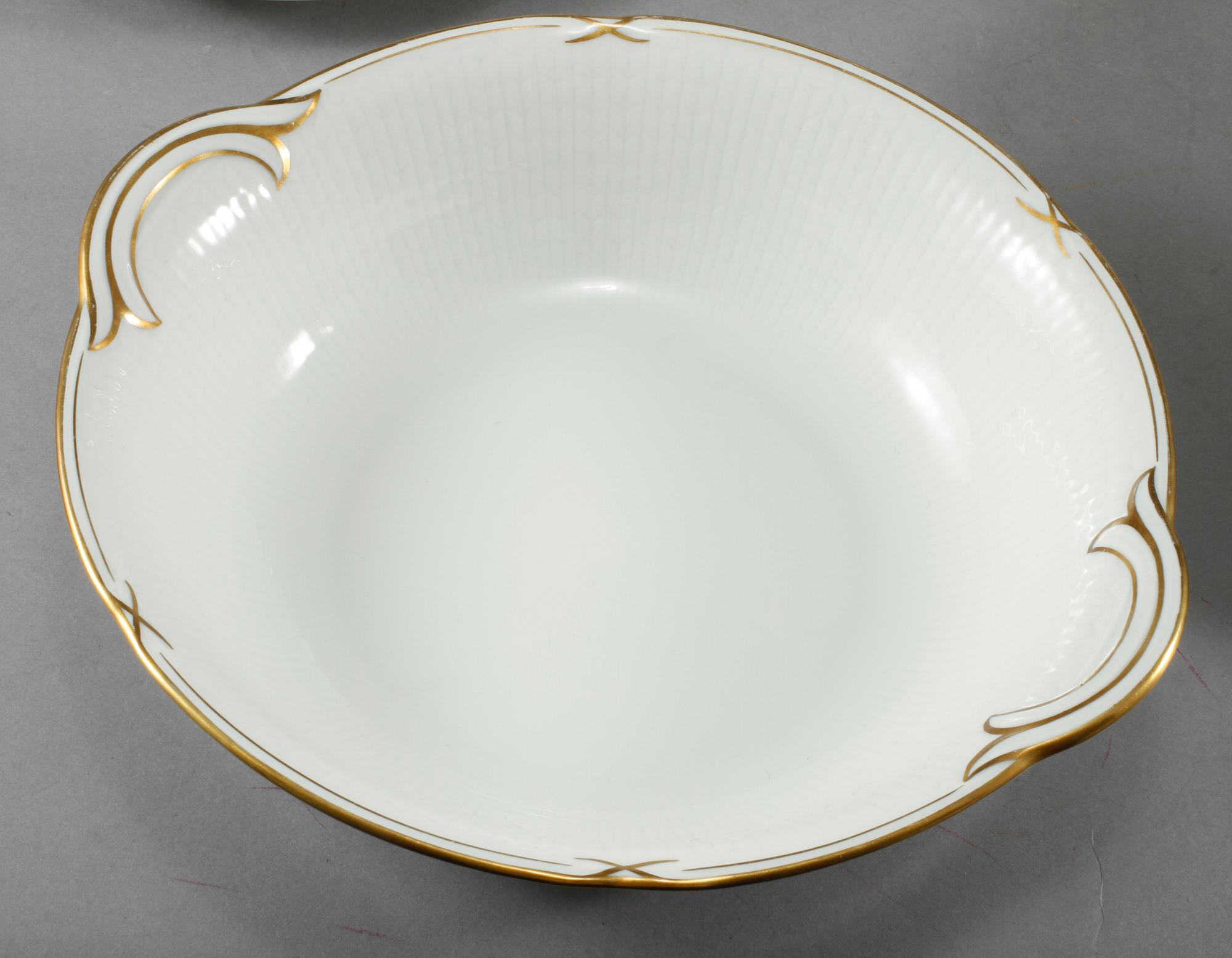 SERVISDELAR, 70 delar, porslin, "Swedish Grace", Louise Adelborg, Rörstrand.