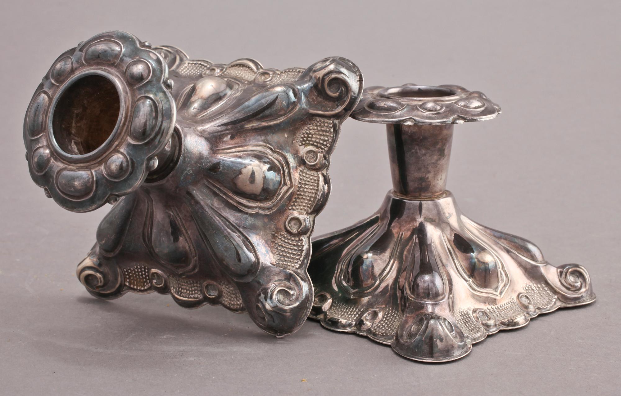 LJUSSTAKAR, ett par, silver, 1900-tal.