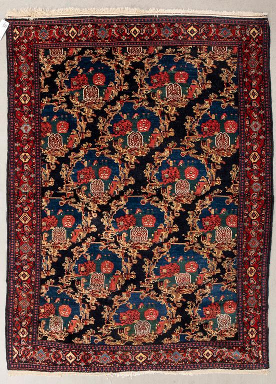 Senneh rug, semi-antique, approximately 195 x 135 cm.