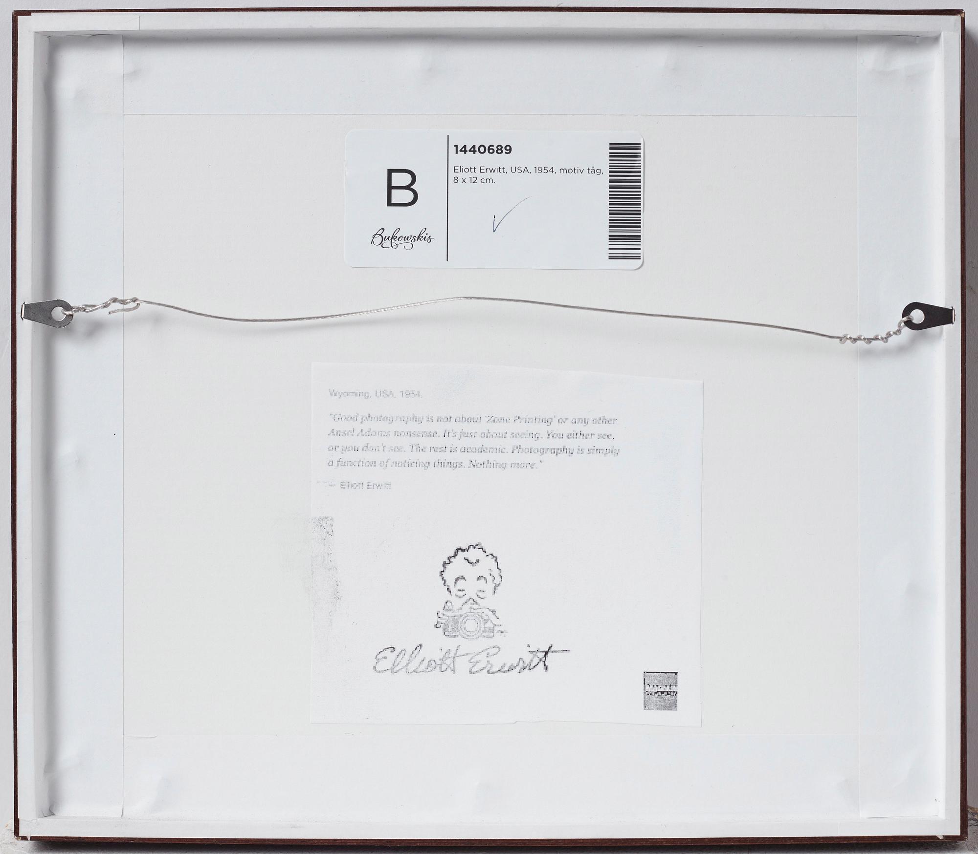 Elliott Erwitt, "Wyoming, USA, 1954".