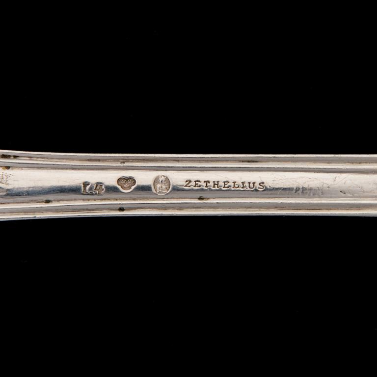 RAGUSKEDAR ETT PAR, silver, Zethelius Stockholm 1841, vikt 380 g.