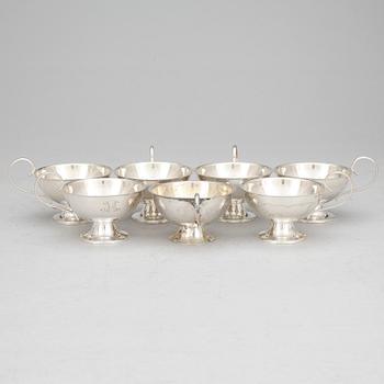 PUNSCHKOPPAR, 7 st, silver, flertalet märkta K&EC, dat 1947. Tot vikt 245 gram.
