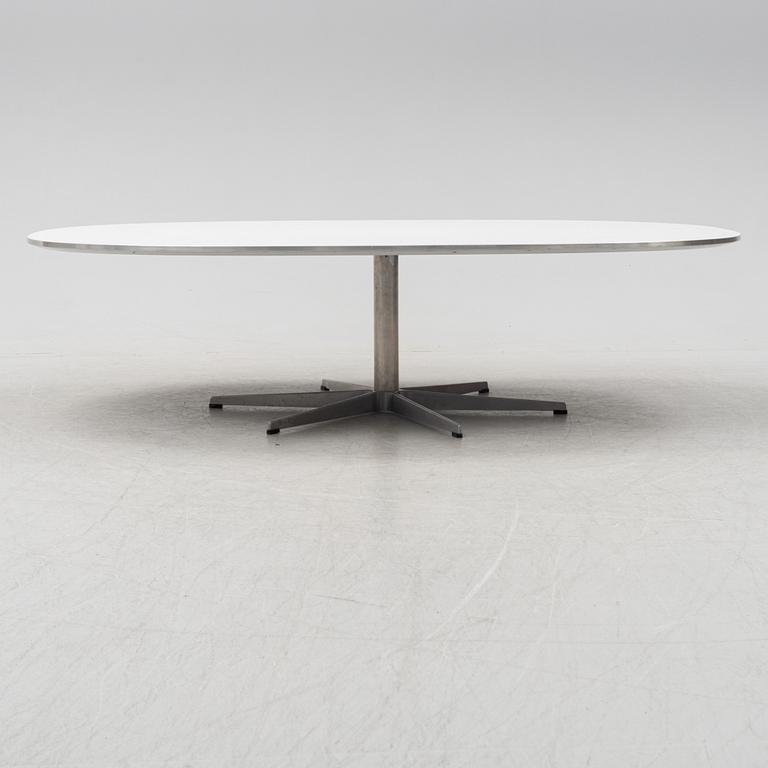 Bruno Mathsson & Piet Hein and Arne Jacobsen, a 'Superellips' coffee table, Fritz Hansen, Denmark, 1975.