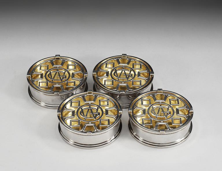 A set of four Erik Fleming sterling ashtrays by Atelier Borgila, Stockholm 1934.