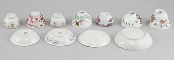 KOPPAR, 7 st samt UNDERFAT, 4 st, porslin, Kina, 1700, 1800 samt 1900-tal.