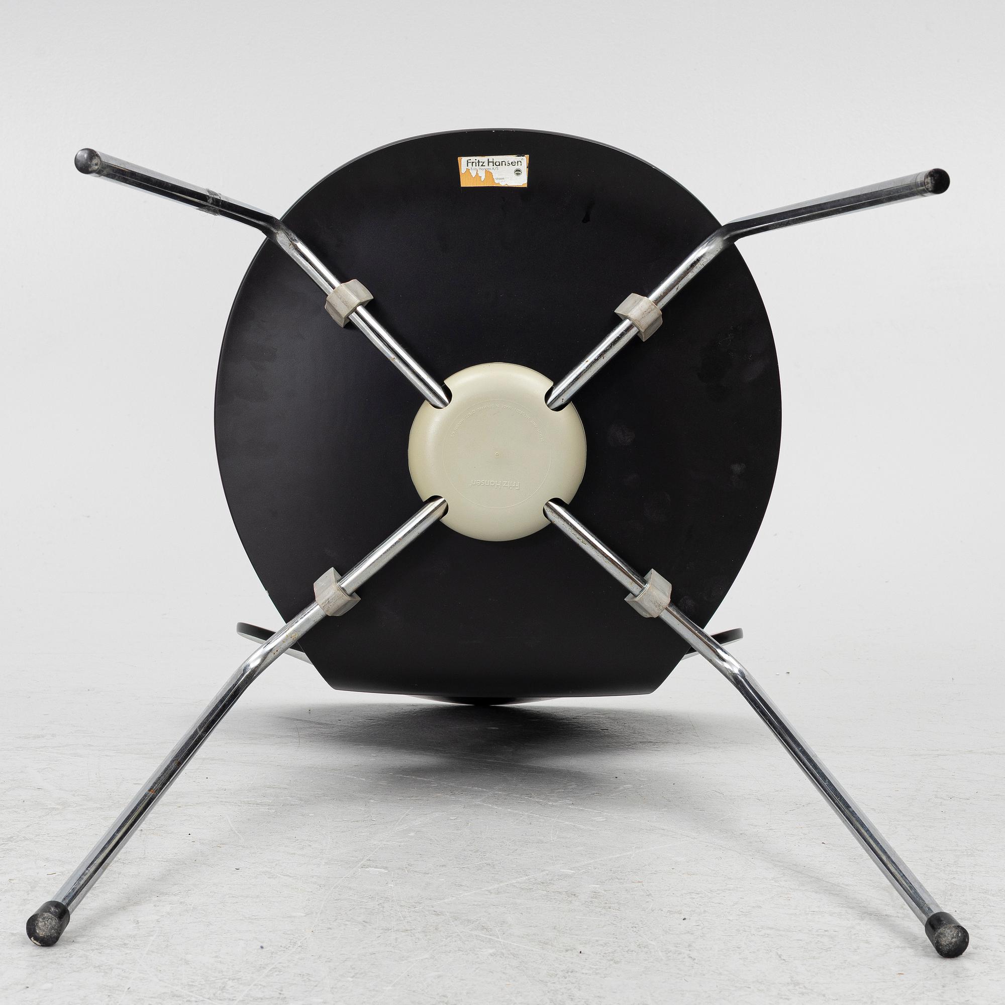 Arne Jacobsen, four 'Ant' chairs, Fritz Hansen, Denmark, 1972-79.