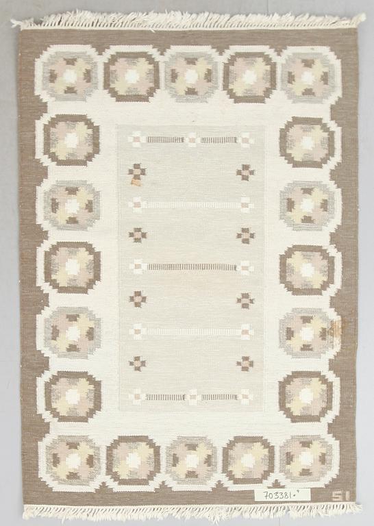 MATTA, rölakan, monogramsignerad SI. Ca 193 x 136 cm.