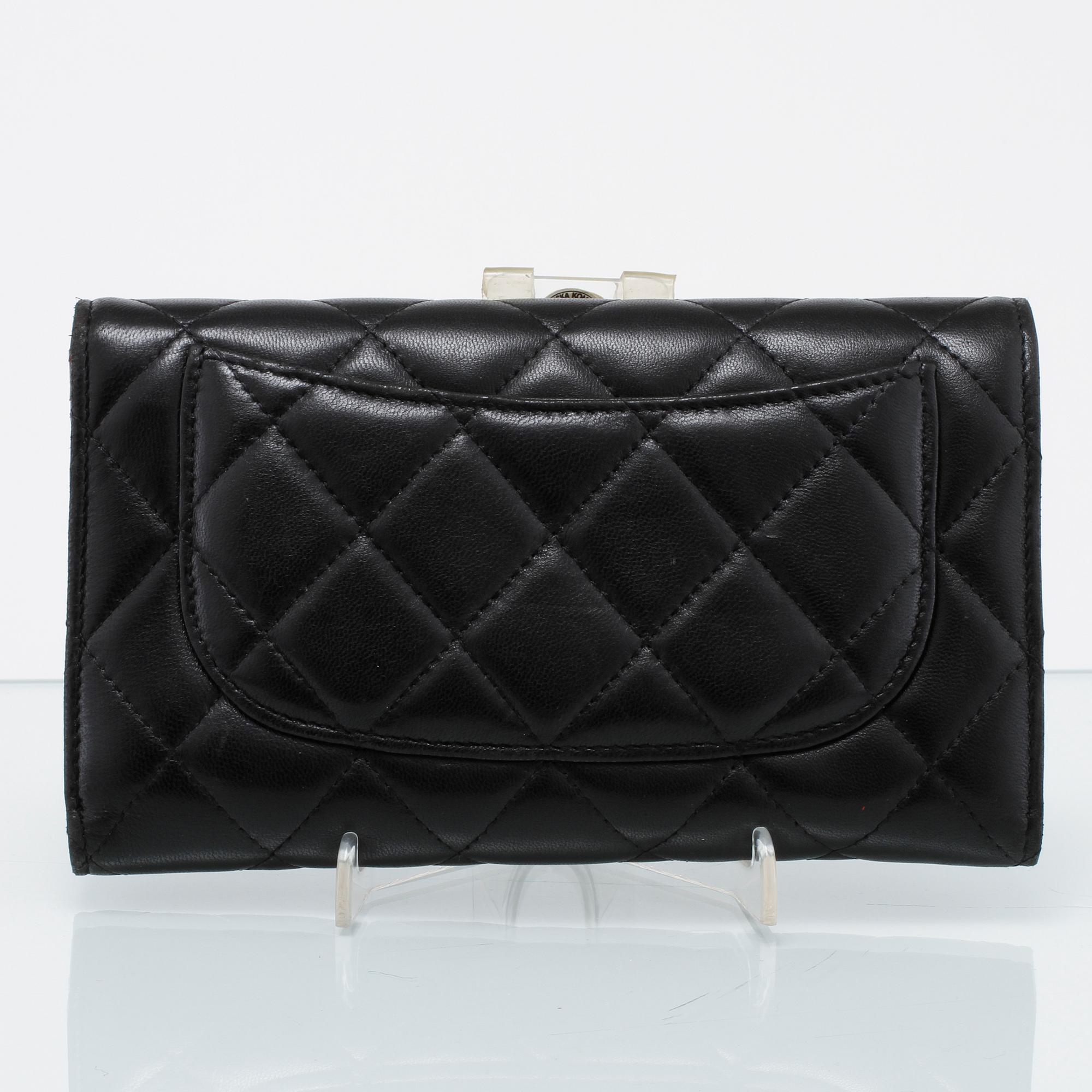 PLÅNBOK, Chanel.