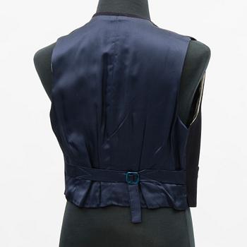 A Finnish naval officer's mess uniform and cape, second half of 20th Century.