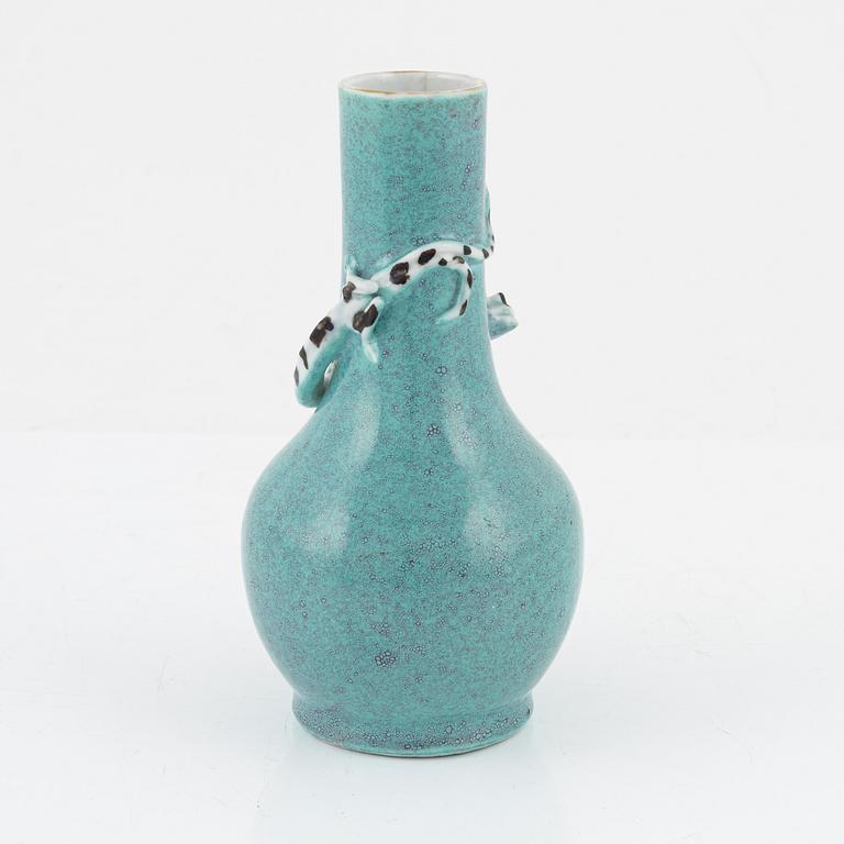 A Robins egg glazed vase, Qing dynasty, 19th Century.